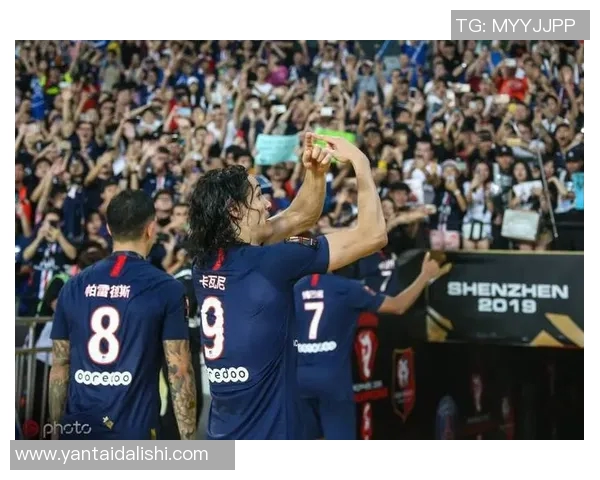 如何通过社交媒体和足球明星建立联系与互动的方法与技巧